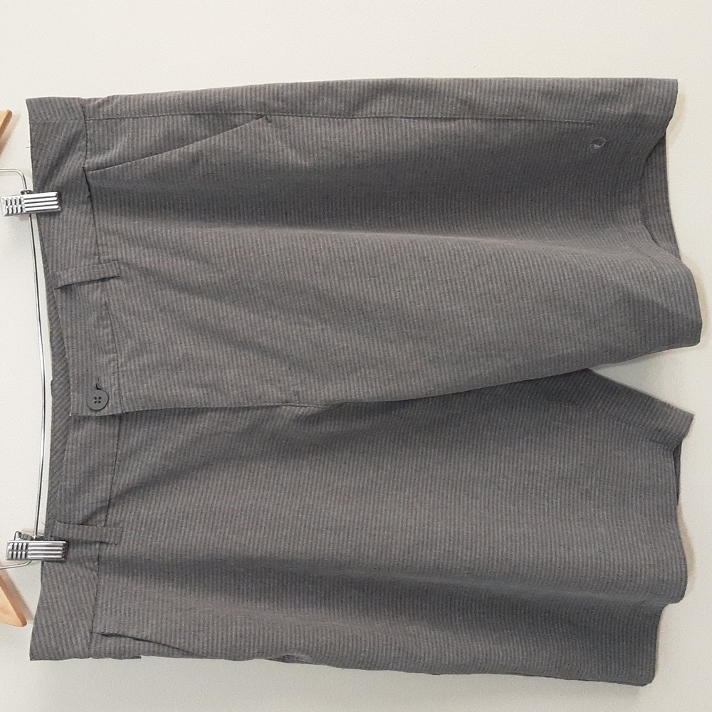 Hang ten men's performance casual short size 38